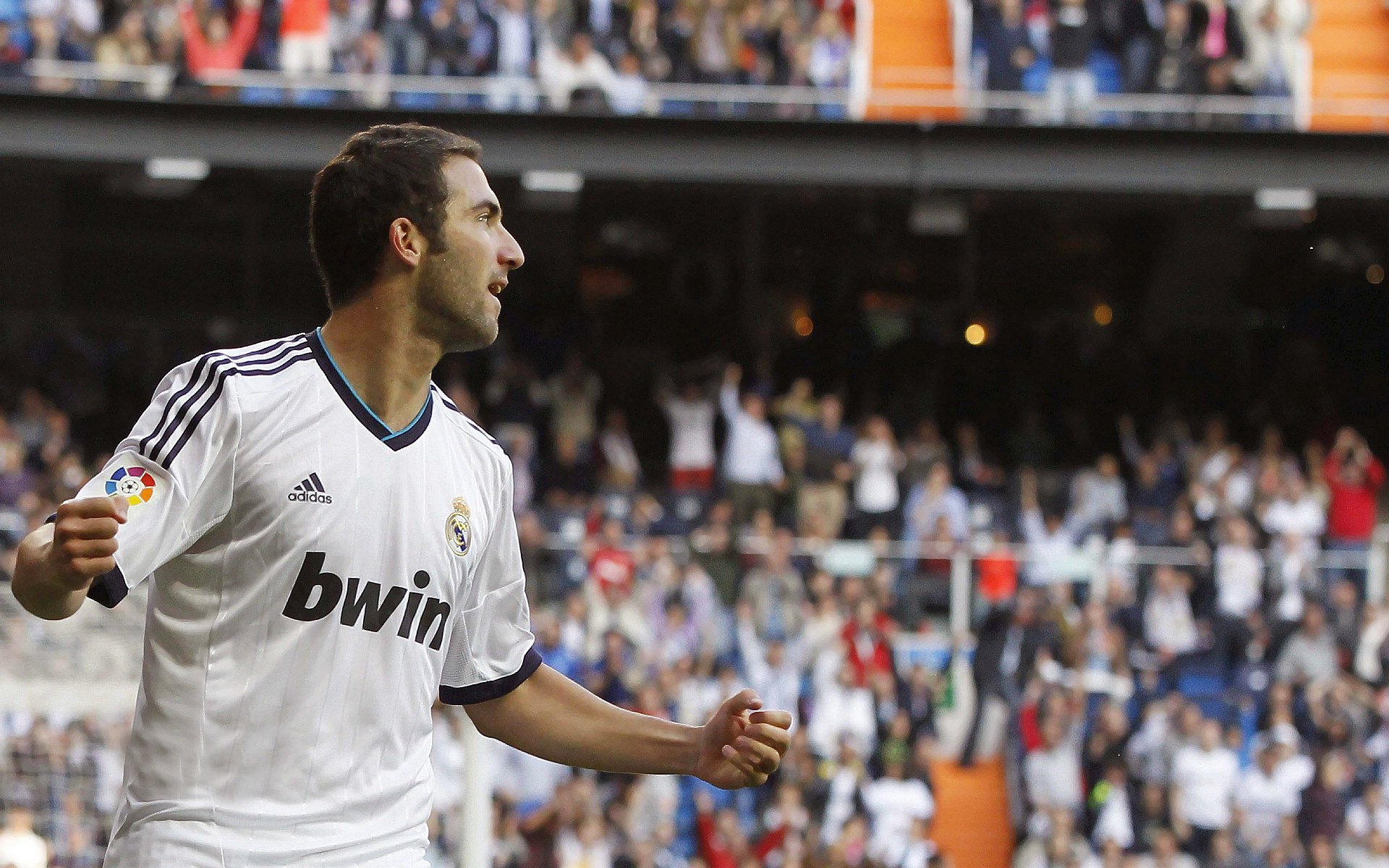 -梅西连续两场破门，巴萨客场击败对手，巴萨梅西比赛